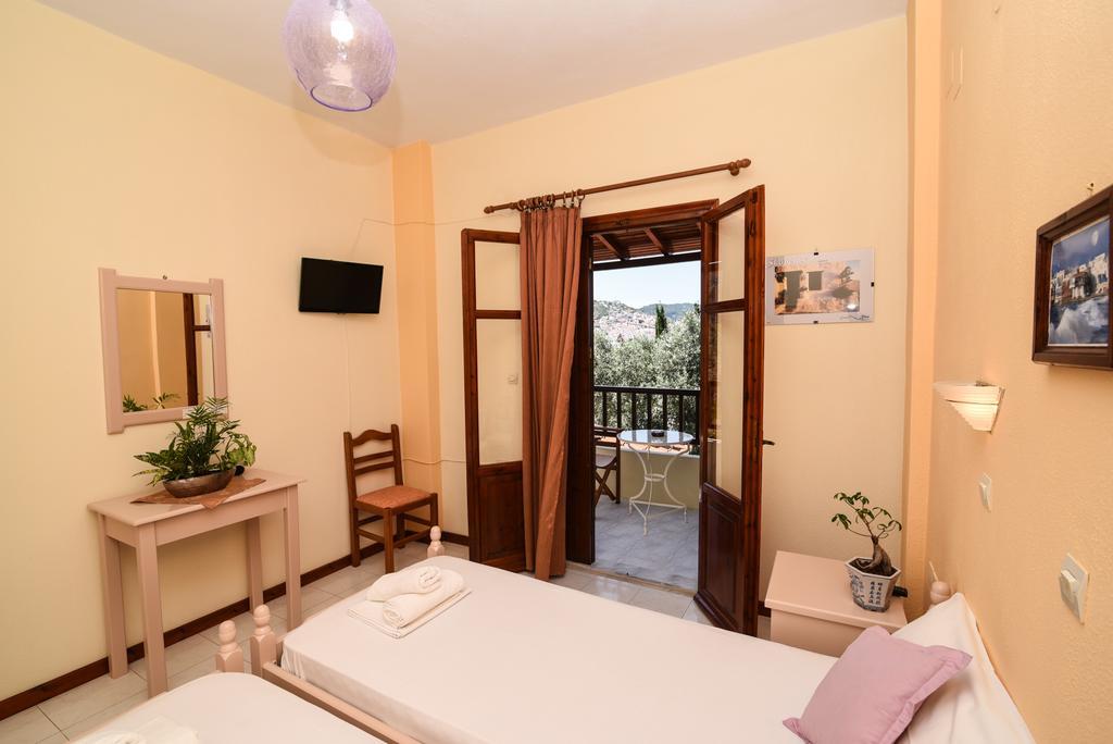 Studios Filippos Skopelos Town Phòng bức ảnh