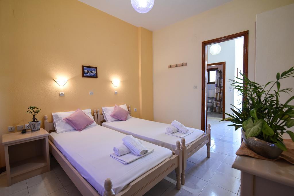Studios Filippos Skopelos Town Phòng bức ảnh