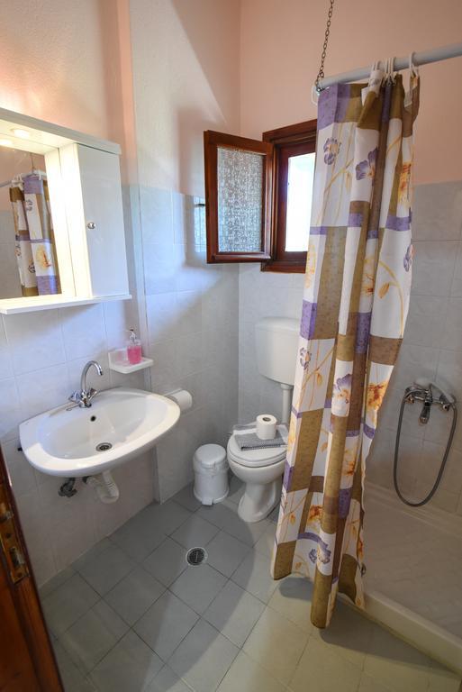 Studios Filippos Skopelos Town Phòng bức ảnh