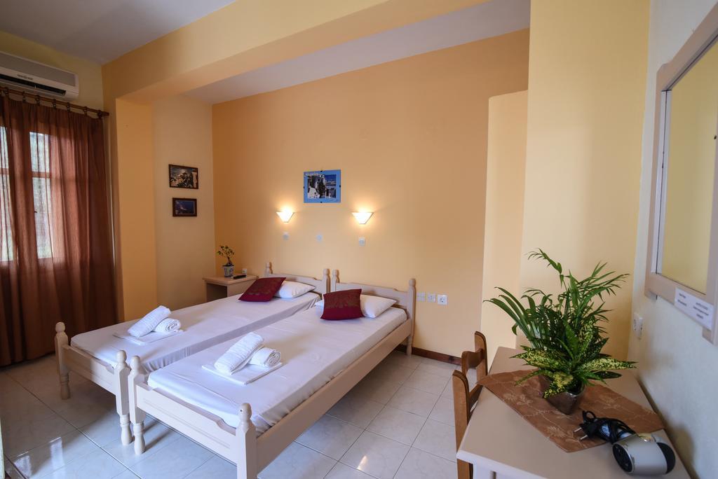 Studios Filippos Skopelos Town Phòng bức ảnh