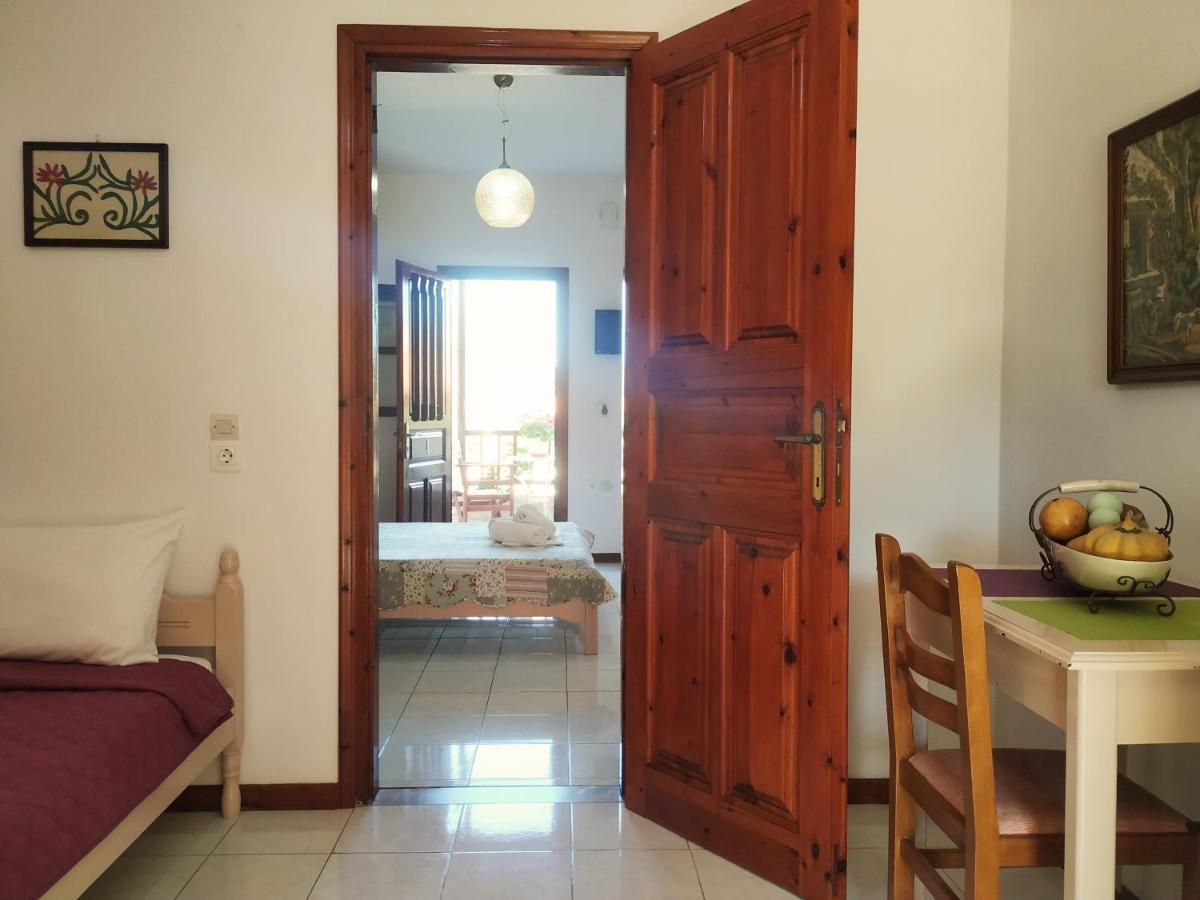 Studios Filippos Skopelos Town Ngoại thất bức ảnh