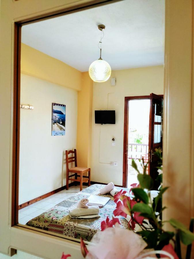 Studios Filippos Skopelos Town Ngoại thất bức ảnh