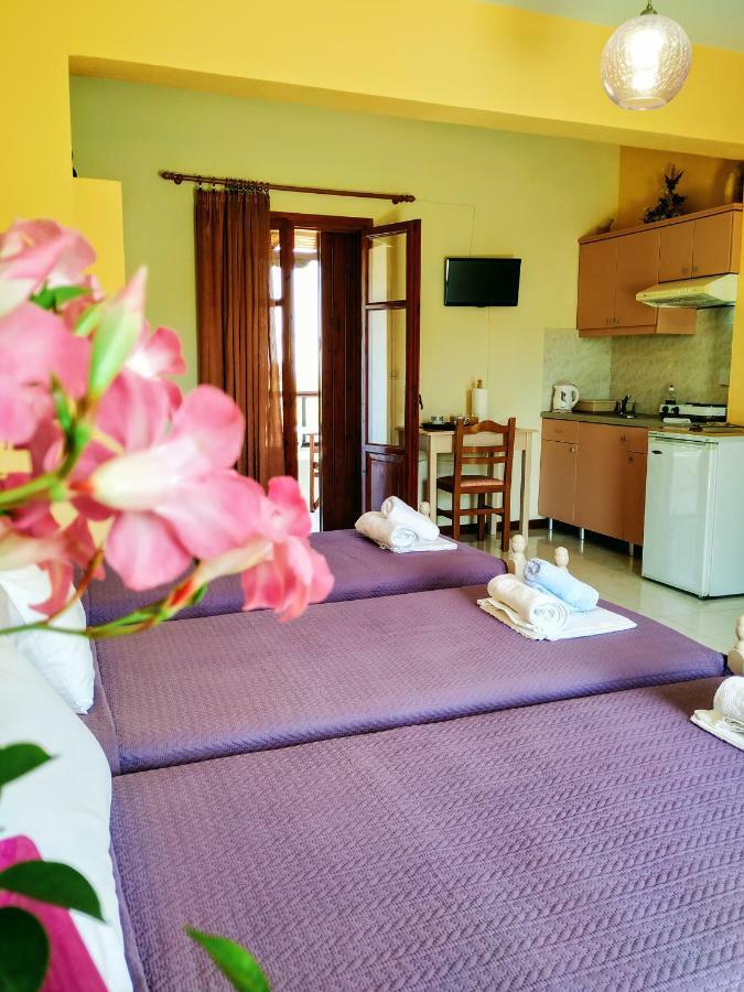 Studios Filippos Skopelos Town Ngoại thất bức ảnh