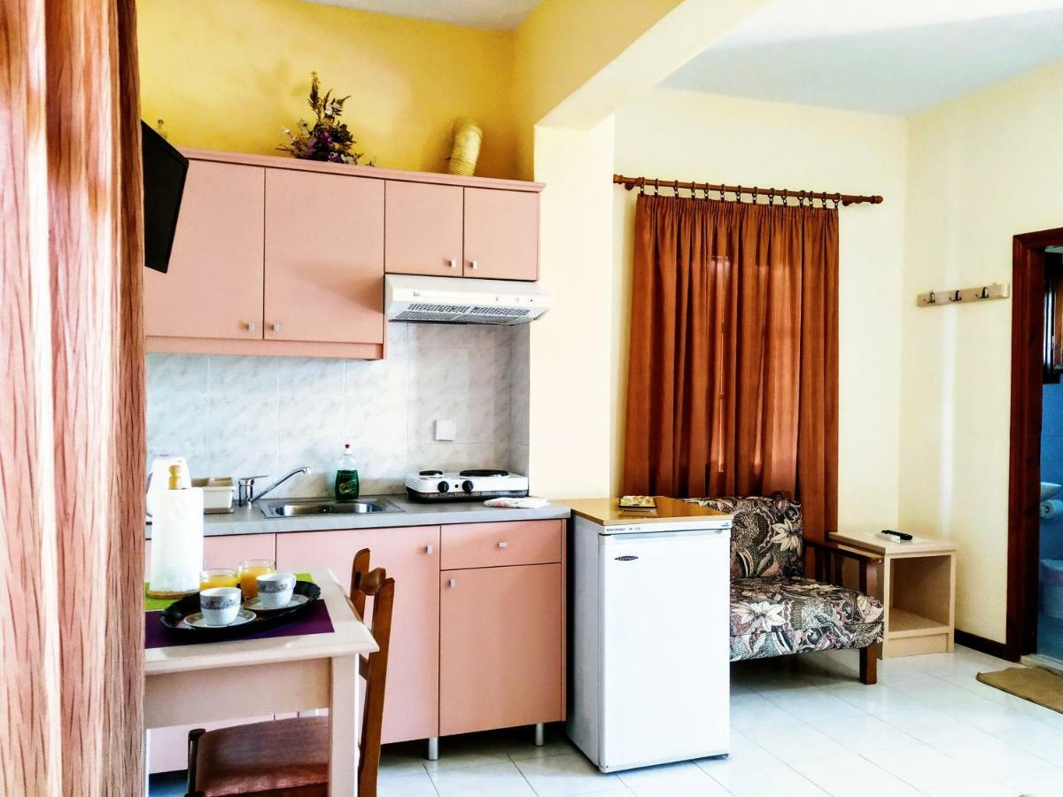 Studios Filippos Skopelos Town Ngoại thất bức ảnh
