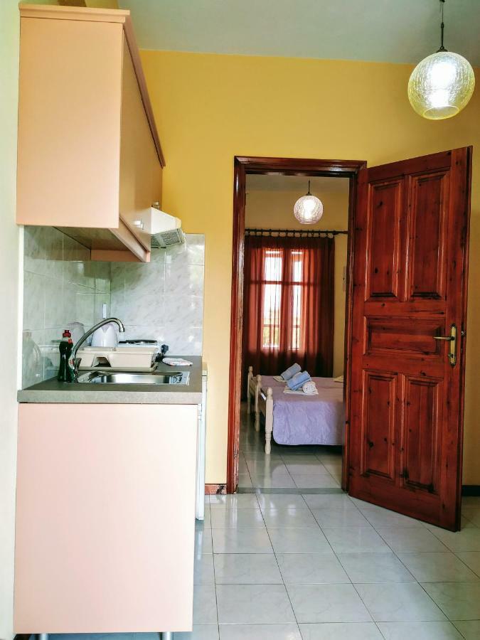 Studios Filippos Skopelos Town Ngoại thất bức ảnh