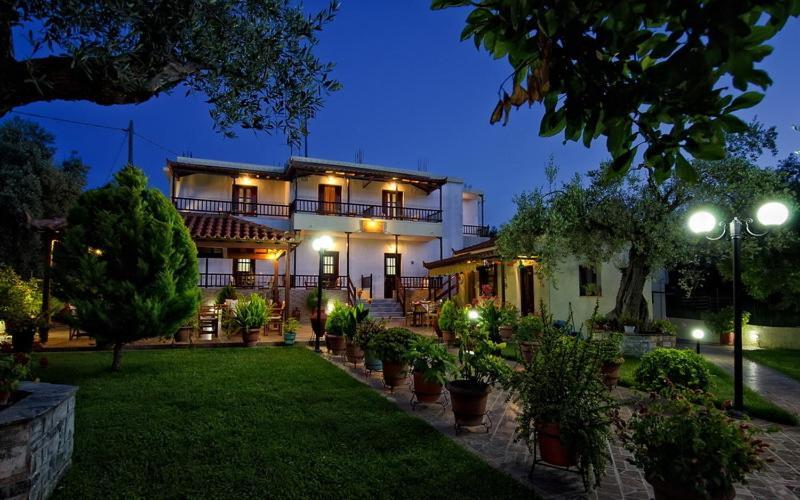 Studios Filippos Skopelos Town Ngoại thất bức ảnh